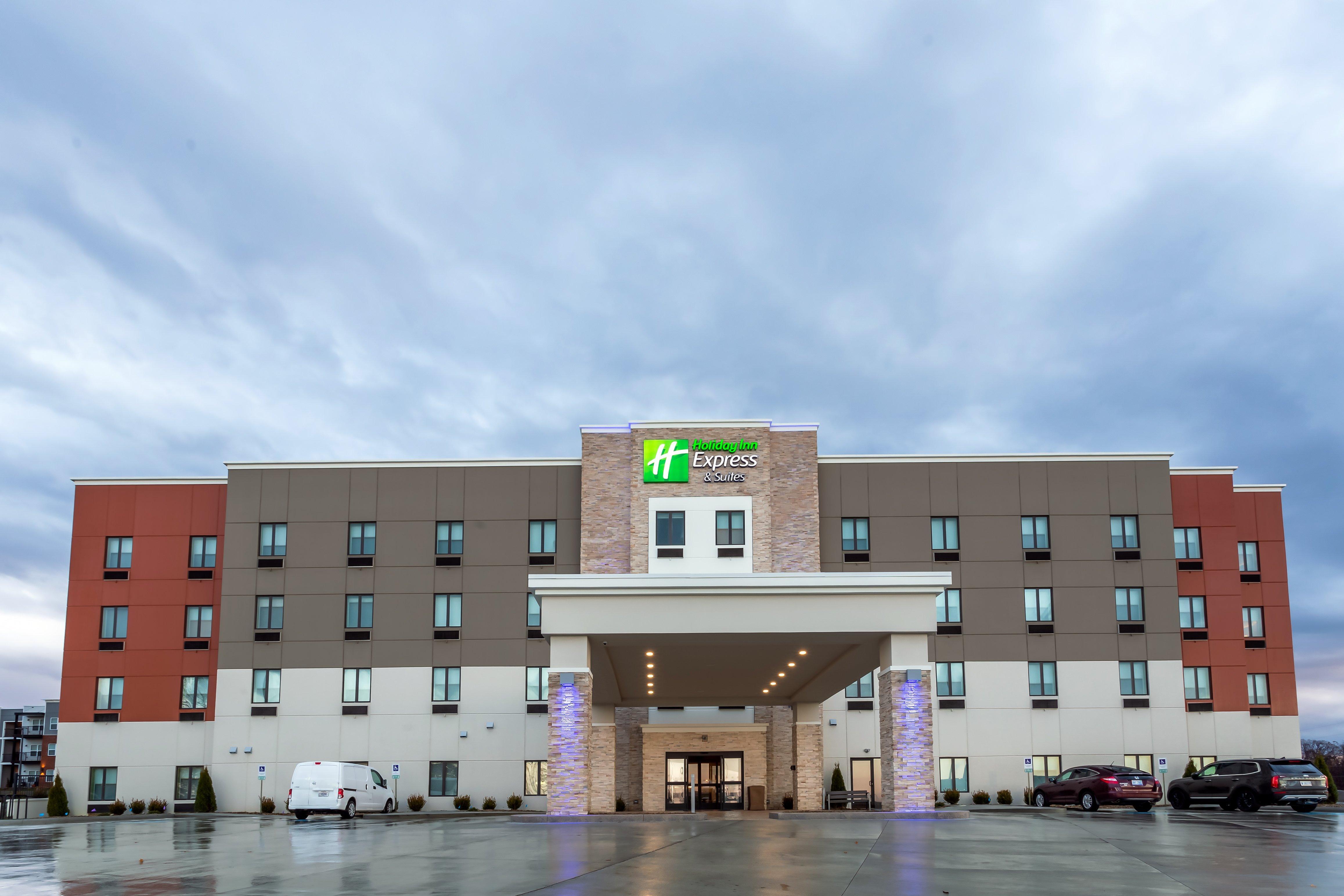Holiday Inn Express & Suites - Columbus - Worthington By Ihg Eksteriør billede